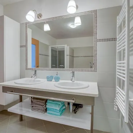 度假居 Modern Holiday In With Private Whirlpool *