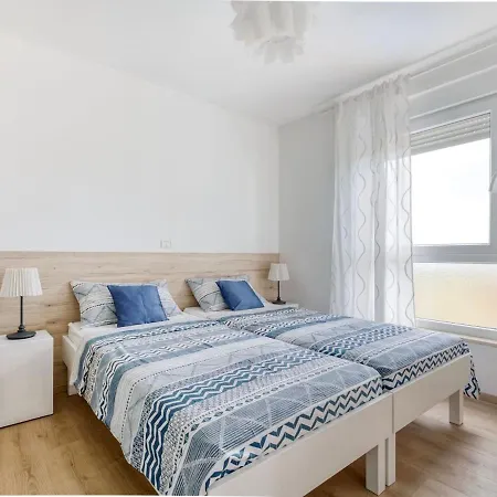 度假居 Modern Holiday In With Private Whirlpool *